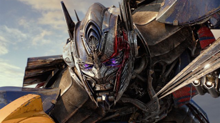 มาดูสกิลขั้นเทพของ บัมเบิ้ลบี ในตัวอย่างใหม่ Transformers: The Last Knight
