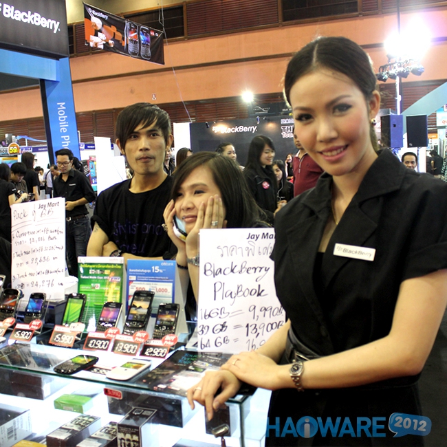 พริตตี้สาวสวยในงาน Thailand Mobile Expo 2012
