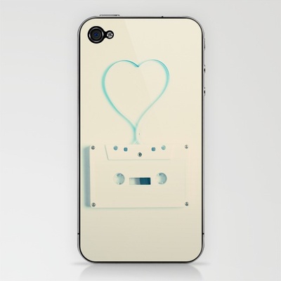 307616_213863103-iphone4_b 307616_213863103-iphone4_b