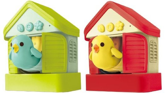 takara-tomy-dokodemo-cuckoo-alarm-clock-talking-bird-1