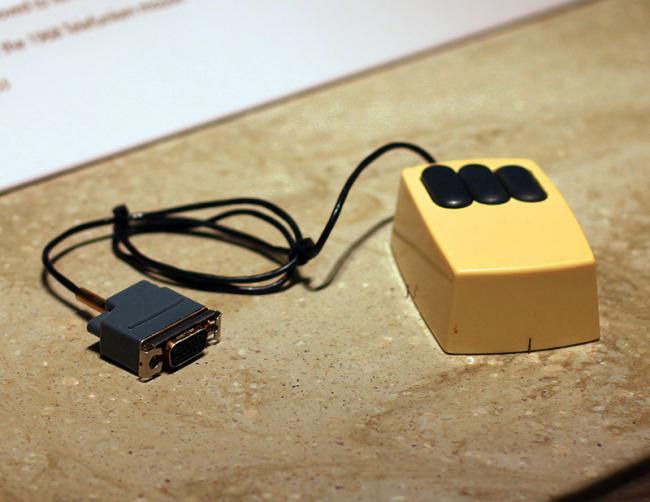 xerox-parc-alto-3button-800-1