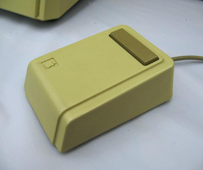 apple-lisa-mouse-800-1