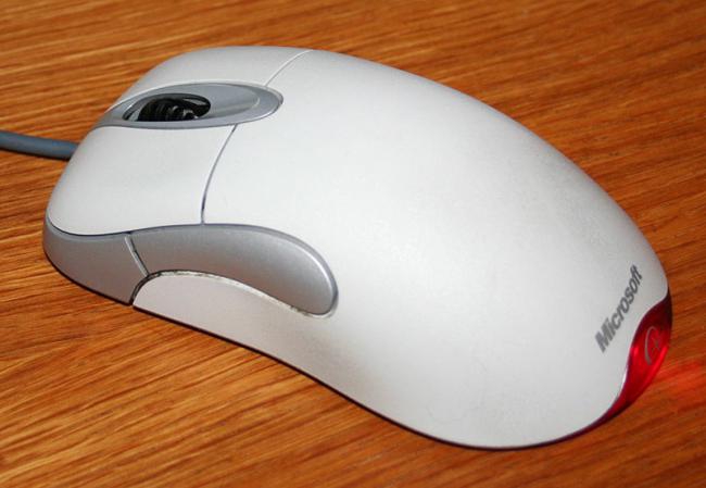 microsoft-intellimouse-800-1