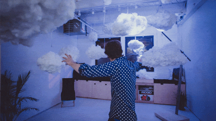 โคมไฟก้อนเมฆ สุดเจ๋ง! เปลี่ยนบรรยากาศให้เหมือนอยู่ท่ามกลางพายุได้