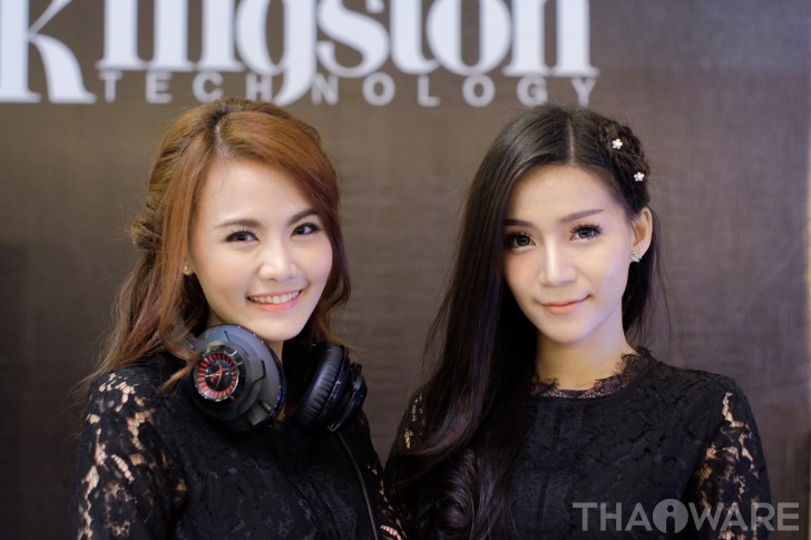 บรรยากาศงาน และ รูปพริตตี้งาน COMMART WORK 2016 มหกรรมไอที ส่งท้ายปี 2016