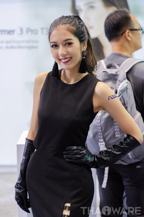 บรรยากาศงาน และ รูปพริตตี้งาน COMMART WORK 2016 มหกรรมไอที ส่งท้ายปี 2016