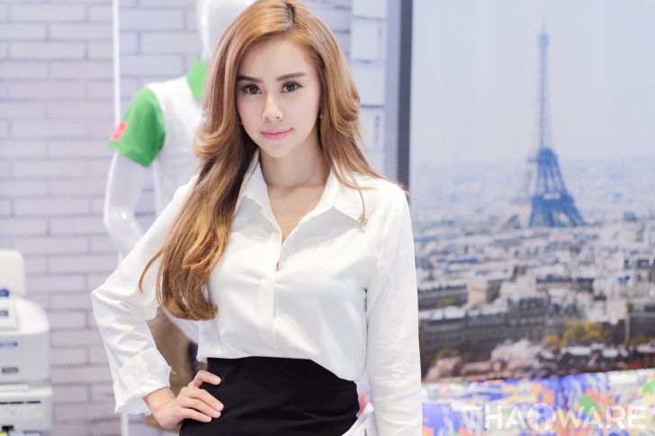 บรรยากาศงาน และ รูปพริตตี้งาน COMMART WORK 2016 มหกรรมไอที ส่งท้ายปี 2016