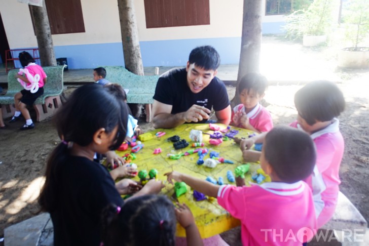 Thaiware จัดกิจกรรม CSR ประจำปี 2017 กับน้องๆ นักเรียน โรงเรียนบ้านหนองบัว จังหวัดกาญจนบุรี