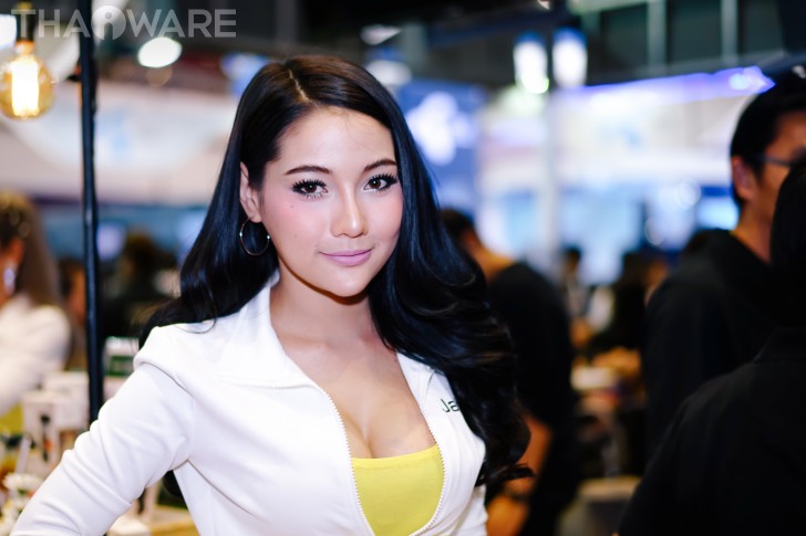 รวมภาพพริตตี้สาวสวยภายในงาน Thailand Mobile Expo 2017