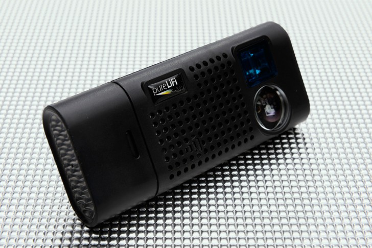 ของแบบนี้ก็มีเหรอ... Li-Fi ระบบเชื่อมต่ออินเทอร์เน็ตผ่านแสง ที่ดีกว่า Wi-Fi (ในบางเรื่อง)