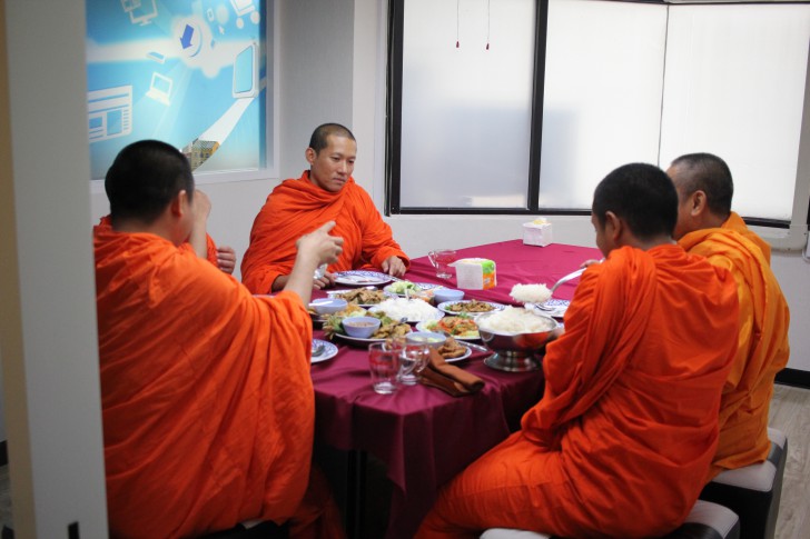 บริษัท ไทยแวร์ คอมมิวนิเคชั่น จํากัด จัดงานทำบุญบริษัท ประจำปี 2560 เพื่อความเป็นสิริมงคล บริษัท ไทยแวร์ คอมมิวนิเคชั่น จํากัด จัดงานทำบุญบริษัท ประจำปี 2560 เพื่อความเป็นสิริมงคล