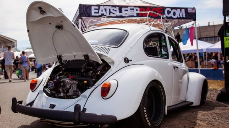 หมาป่าในชุดหนังแกะ เมื่อสำนักแต่งจับ โฟล์คเต่า มาลงเครื่อง Subaru WRX STI