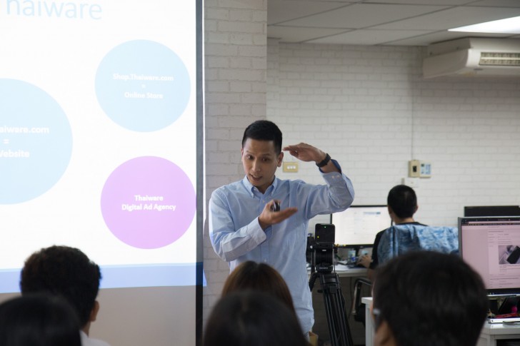 ไทยแวร์ เปิดบ้านต้อนรับ นักศึกษาคณะวิทยาการจัดการ ม.ศิลปากร เรียนรู้การบริหารจัดการเว็บไซต์ 