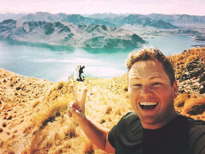 ช่างภาพพบวิธีช่วยให้เจ้าสาวที่ตาบอดได้มองเห็นภาพถ่ายในงานแต่งของเธอได้