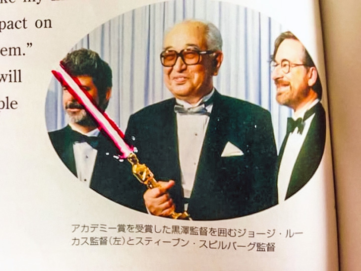 15 ภาพมหัศจรรย์ของการวาดภาพลงไปในหนังสือตำราเรียนที่สมควรได้รับทุนการศึกษา 