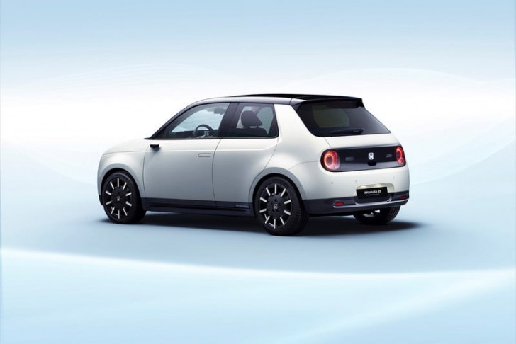 Honda อวดดีไซน์รถยนต์ไฟฟ้า E Prototype ที่ดูเผินๆ เหมือน Apple Car