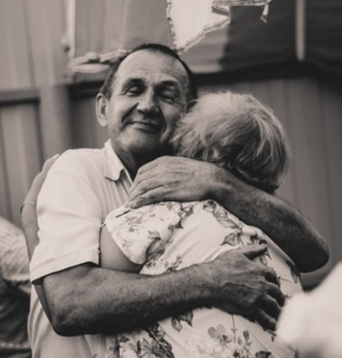 14 ภาพอันแสนจะอบอุ่นที่พิสูจน์ให้เห็นว่า โลกนี้หมุนด้วยความรัก