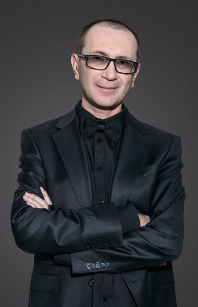 จากดินสู่ดาว... สไตล์ลิสต์จากลัตเวีย เปลี่ยนรูปลักษณ์คนธรรมดา ให้สวย หล่อ อย่างกับดารา จากดินสู่ดาว... สไตล์ลิสต์จากลัตเวีย เปลี่ยนรูปลักษณ์คนธรรมดา ให้สวย หล่อ อย่างกับดารา