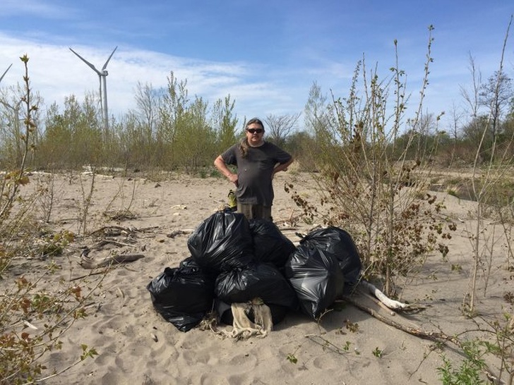 แฮชแท็ก Challenge การเก็บขยะ เพื่อให้โลกของเราน่าอยู่ขึ้น 