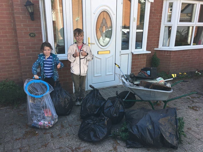 สาวใจกล้า ยืนหยัดในเรื่องการเก็บขยะรีไซเคิล แม้ถูกเหยียดหยาม จนได้ใจผู้คน