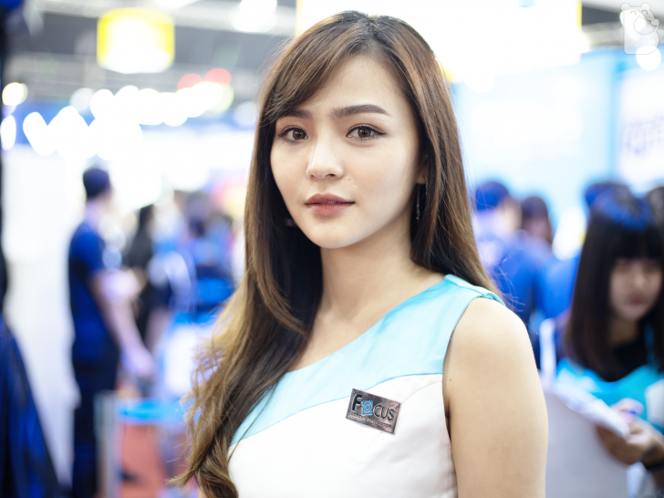รวมภาพสาวๆ และคลิปบรรยากาศภายในงานมหกรรมมือถือ Thailand Mobile Expo 2019