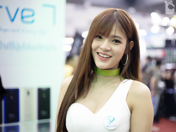 รวมภาพสาวๆ และคลิปบรรยากาศภายในงานมหกรรมมือถือ Thailand Mobile Expo 2019