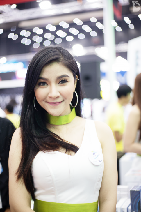 รวมภาพสาวๆ และคลิปบรรยากาศภายในงานมหกรรมมือถือ Thailand Mobile Expo 2019