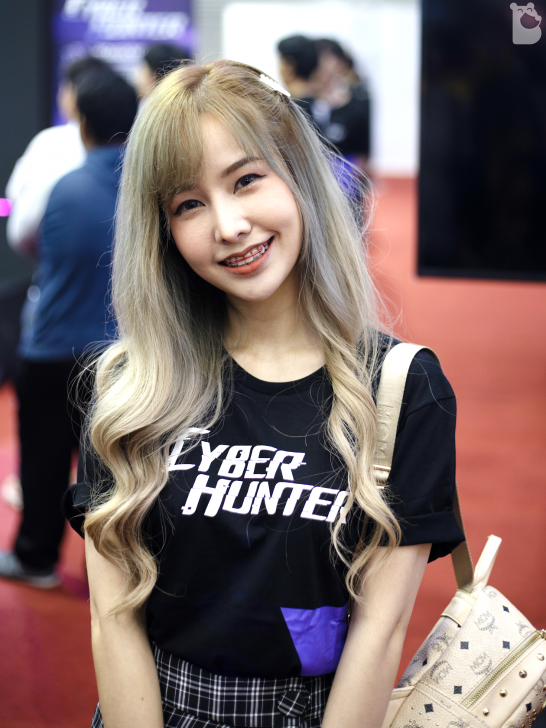 รวมภาพสาวๆ และคลิปบรรยากาศภายในงานมหกรรมมือถือ Thailand Mobile Expo 2019