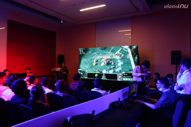 CAT จัดงานสัมมนา "เปิดโลก eSport กับนักกีฬาทีมชาติไทย" ในงาน CAT Network Showcase 2019