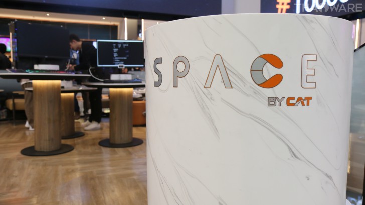 CAT เปิดตัว SPACE by CAT โชว์เน็ตวาร์ปสปีด 10,000 Mbps ดึง "กิพจัง" และ "ใบเฟิร์น - พิมพ์ชนก" ร่วมงาน