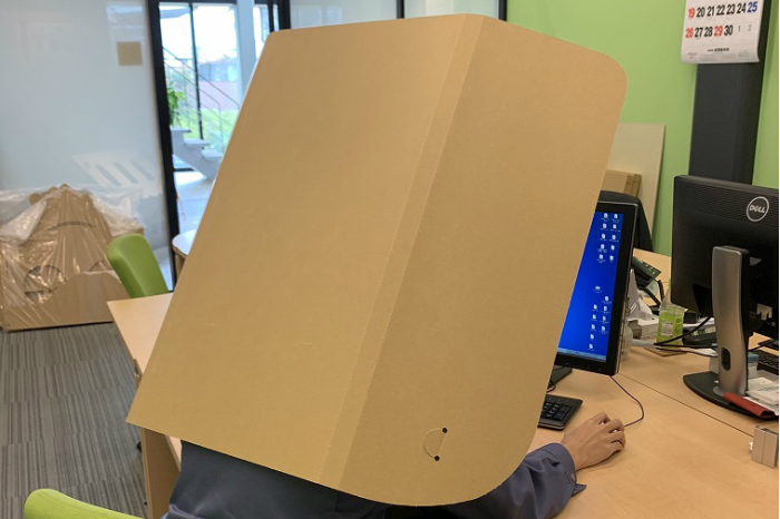 อย่างล้ำ! คอนคอลที่บ้านแบบไม่ต้องอายห้องรก ด้วยฉากหลังแบบสะพายหลัง อย่างล้ำ! คอนคอลที่บ้านแบบไม่ต้องอายห้องรก ด้วยฉากหลังแบบสะพายหลัง