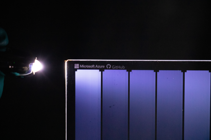 GitHub นำโค้ดโอเพนซอร์สใส่ฟิล์ม ฝังที่ขั้วโลกเหนือแล้ว ตั้งเป้าเก็บ 1,000 ปี เพื่อคนยุคหลัง