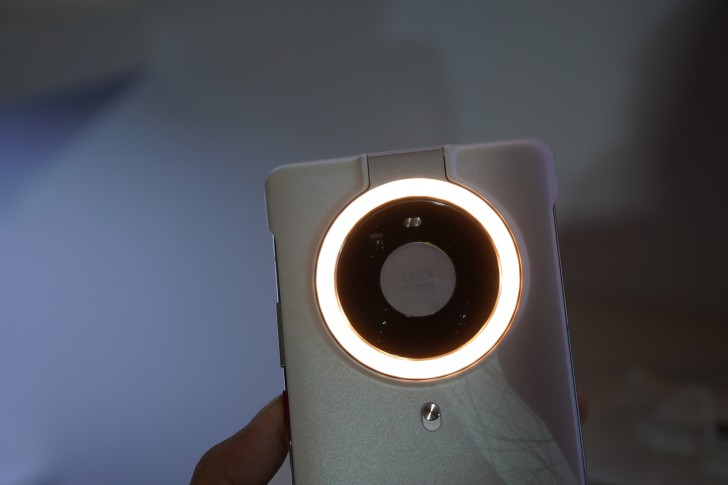 เปิดราคาไทย! HUAWEI Mate 40 5G จำหน่ายแล้ววันนี้ ในราคา 34,990 บาท พร้อมของแถมเกินคุ้ม!