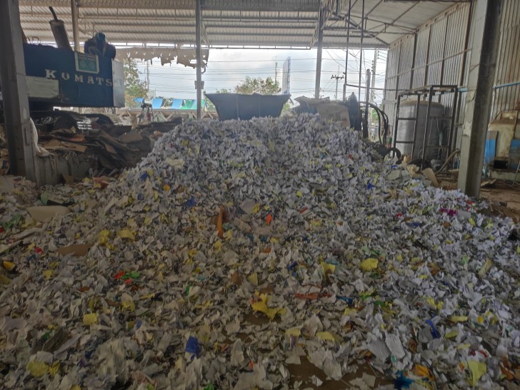 บริษัท ไทยแวร์ คอมมิวนิเคชั่น จำกัด ส่งมอบเอกสารเก่าเพื่อทำลายทิ้งอย่างเป็นความลับ