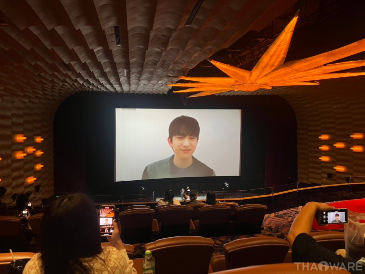 “Christmas Carol – คริสต์มาสแค้น” “จินยอง GOT7” ไลฟ์สดกลางงาน “Christmas Carol Press and Fans Special Live Screening” มอบความสุขส่งท้ายปี กวาดกระแสรีวิวแรงเกินต้าน