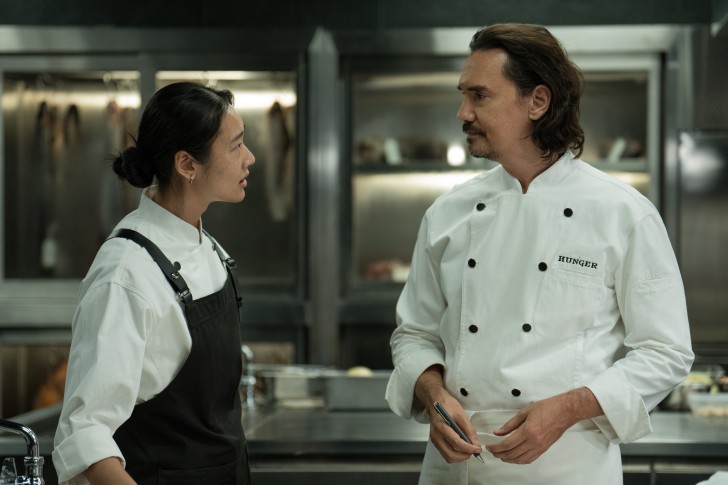 Netflix เปิดภาพแรก “ออกแบบ-ปีเตอร์-กรรณ” นำทีมเรียกน้ำย่อย ในภาพยนตร์ คนหิว เกมกระหาย (Hunger) ก่อนพบกับเมนคอร์สเต็มรูปแบบ เมษายนนี้!