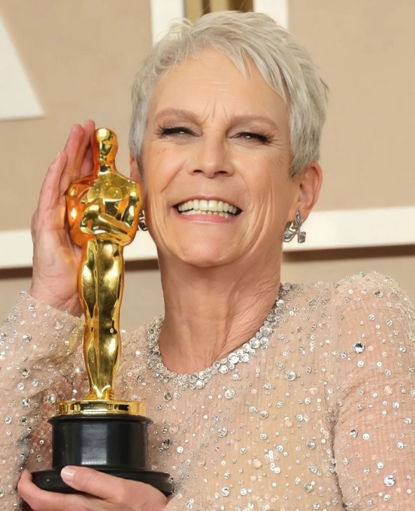 เอ็ม พิคเจอร์ส เฮ!!! Everything Everywhere All at Once มงลง กวาดรางวัลออสการ์กลับบ้านเพียบ ด้าน The Whale คว้าไป 2 รางวัล