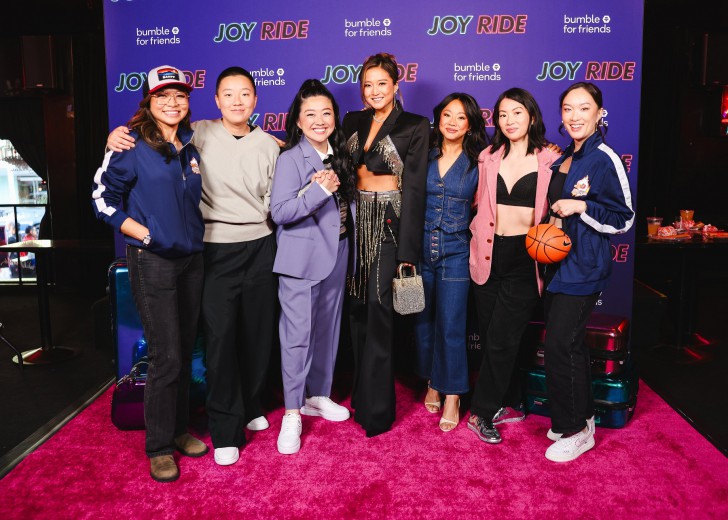 Joy Ride หนังตลกปั่น ฮาลั่นแห่งปี การันตีความเฟียสกี โดย “อเดล ลิม” สู่การเปิดซิงงานกำกับหนังเรตฮา ครั้งแรก !