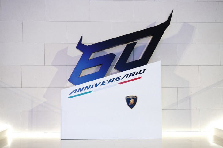 เผยโฉม Lamborghini Revuelto” รถซูเปอร์สปอร์ตปลั๊กอินไฮบริด ฉลองครบรอบ 60 ปีค่ายกระทิงดุ