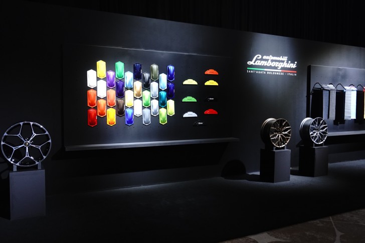 เผยโฉม Lamborghini Revuelto” รถซูเปอร์สปอร์ตปลั๊กอินไฮบริด ฉลองครบรอบ 60 ปีค่ายกระทิงดุ