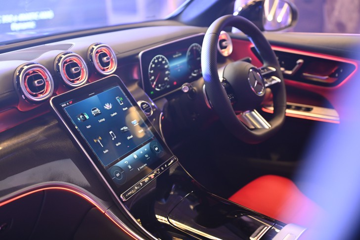 เมอร์เซเดส-เบนซ์์ เปิดตัว “The new GLC” ประเดิมส่ง GLC 350 e 4MATIC AMG Dynamic เขย่าตลาดปลั๊กอินไฮบริดด้วยเอส