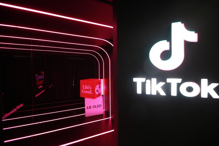 แอลจีจับมือ TikTok ส่งมอบตัวเลือกด้านความบันเทิงและโซลูชั่น LG OLED TV 