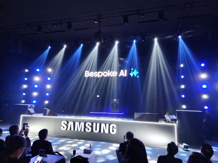 รู้จักเครื่องใช้ไฟฟ้ายุคใหม่ มีจอบนตู้เย็น เครื่องซักผ้า ผสานความฉลาด Bespoke AI ช่วยให้ชีวิตสะดวกขึ้น รู้จักเครื่องใช้ไฟฟ้ายุคใหม่ มีจอบนตู้เย็น เครื่องซักผ้า ผสานความฉลาด Bespoke AI ช่วยให้ชีวิตสะดวกขึ้น