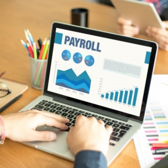 แฮกเกอร์เจาะโปรแกรม HR สำเร็จ จนสามารถขโมยเงินเดือนของพนักงานมาเป็นของตนได้ !