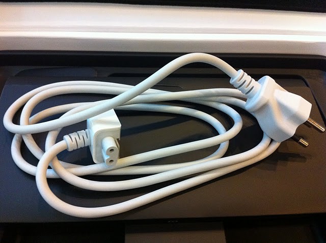 Macbook Pro (MBP) ฉบับ เรียกน้ำย่อย....น้ำลายสอ....THAIWARE EDITION Macbook Pro (MBP) ฉบับ เรียกน้ำย่อย....น้ำลายสอ....THAIWARE EDITION