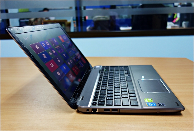 Satellite P50-A102X_13