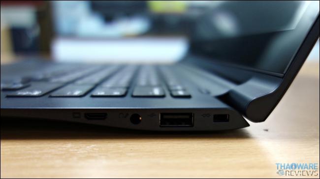 Samsung ATIV Book 9_05