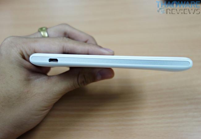 ตัวเครื่อง Xperia M_07