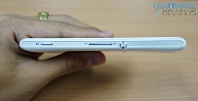 ตัวเครื่อง Xperia M_08