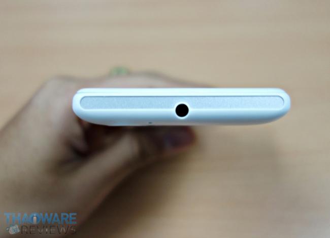 ตัวเครื่อง Xperia M_10